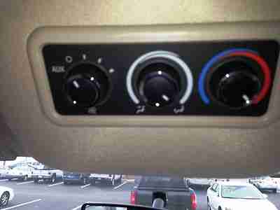 2010 GMC Savana Passenger Van with Bruno Scooter Wheelchair lift 21,591 Mi, image 20