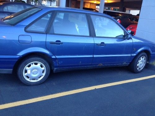 1996 volkswagen passat gls sedan 4-door 2.0l