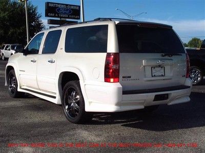 2WD 4dr 1500 SUV NAV CD 3rd Row Seat 4-Wheel Disc Brakes A/C ABS Air Suspension, image 6