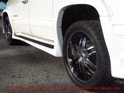 2WD 4dr 1500 SUV NAV CD 3rd Row Seat 4-Wheel Disc Brakes A/C ABS Air Suspension, image 9