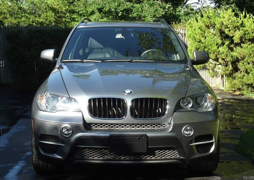 2011 bmw x5 xdrive35i  metallic gray 14,629 miles