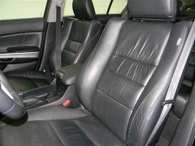 3.5 3.5L CD 4 wheel disc brakes ABS brakes AM/FM radio Air conditioning Compass, image 19