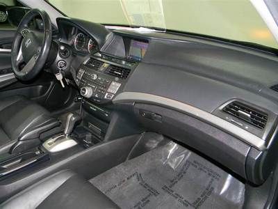 3.5 3.5L CD 4 wheel disc brakes ABS brakes AM/FM radio Air conditioning Compass, image 22