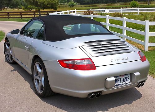 PORSCHE 911 CARRERA S CONVERTIBLE V6 SILVER WITH BLACK 3.8 LITERS SPORTS CAR MEN, image 4