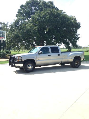 Chevrolet  2004 chevy 3500 ls duramax dually