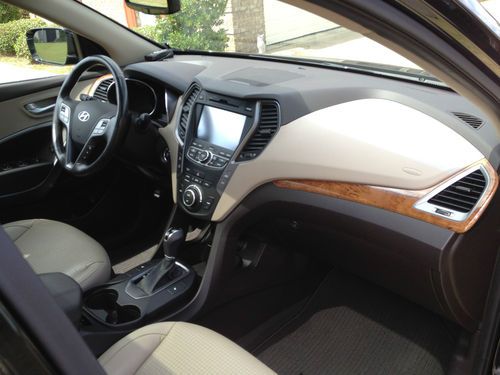 Like new 2013 Hyundai Santa Fe Sport 2.0T, image 2