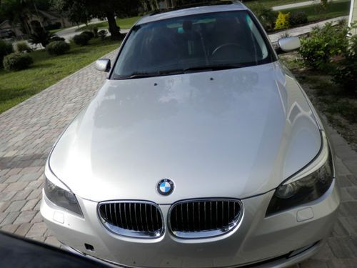 Stunning 528i sport package certified pre owned in excellent condition