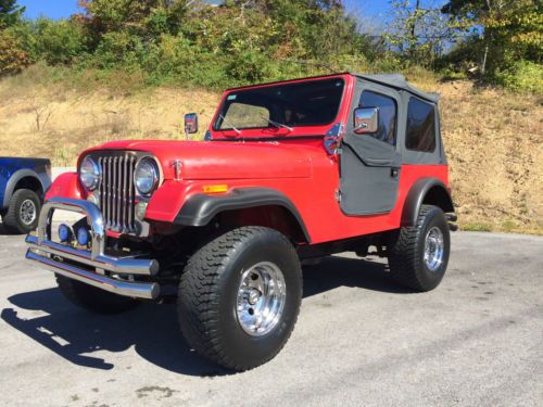 1986 jeep cj cj7   4x4  **v-8**  ** fiberglass tub**