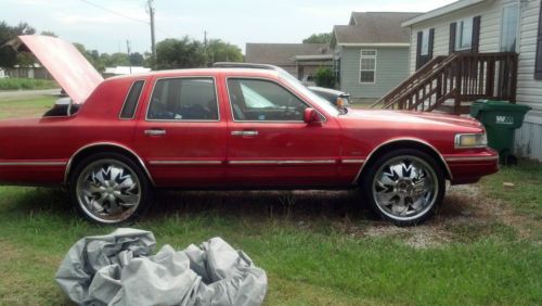 1995 lincoln town car executive sedan 4-door 4.6l