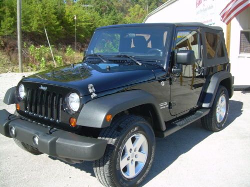 2012 jeep wrangler 4x4 sport only 15k miles