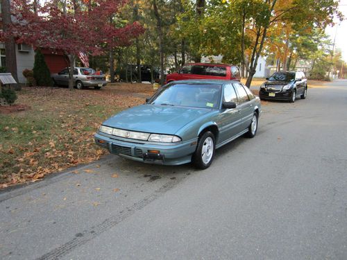 1993 pontiac grand prix se 4dr. low mileage only 81k.