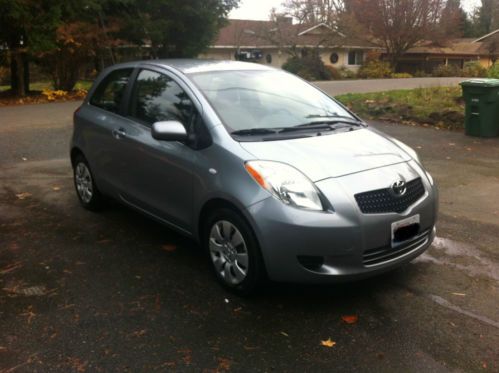 2007 toyota yaris base hatchback 2-door 1.5l