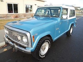 Automatic blue white am 4wd 4x4 2 door jeep commando