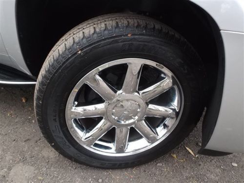 Denali NAVIGATION CD ONE OWNER DVD BACKUP CAMERA AWD Air Suspension POWER HATCH, image 16