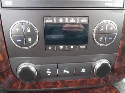 Denali NAVIGATION CD ONE OWNER DVD BACKUP CAMERA AWD Air Suspension POWER HATCH, image 40