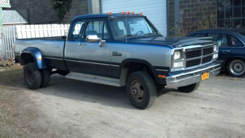 1993 dodge w350 base extended cab pickup 2-door 5.9l