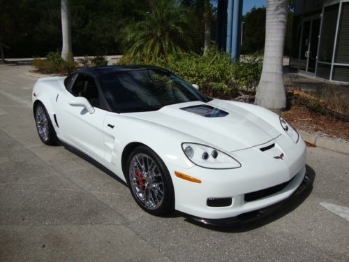 3zr white alcantera zr1 calipers 6 speed manual heads up nav satelite serius