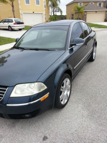 2005 volkswagen passat gls sedan 4-door 2.0l