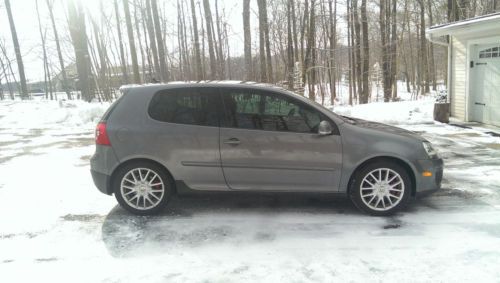 2009 Volkswagen GTI Base Hatchback 2-Door 2.0L, image 2