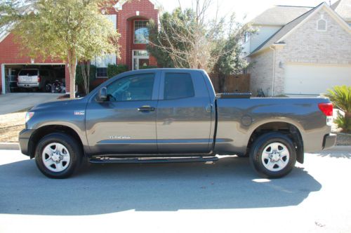 2012 toyota tundra double cab, v-8 5.7l, 4x4, 1 adult owner, 13k miles