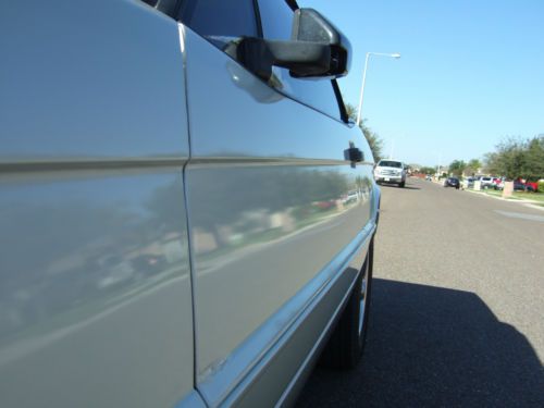 1988 Cadillac Allante White Pearl Convertible Soft and Hard Top w/Red Leather, image 7