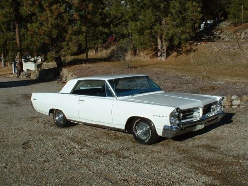 1963 pontiac grand prix  low miles! bucket seats! center console! nice!