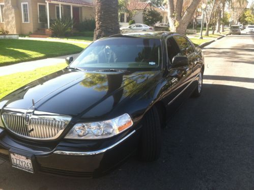 2003 lincoln town car executive black/black