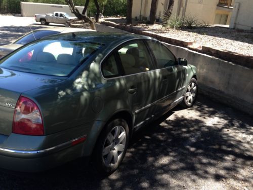 2002 volkswagen passat glx sedan 4-door 2.8l