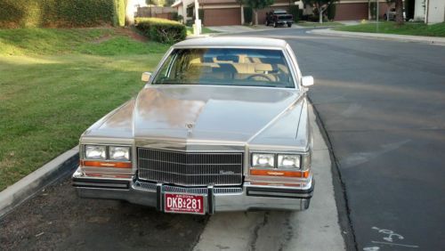 1986 cadillac fleetwood brougham d&#039;elegance sedan 4-door 5.0l