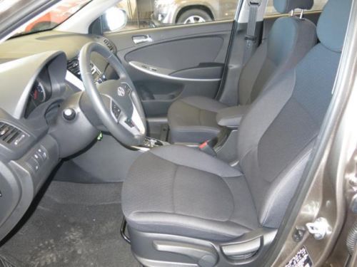 2013 Hyundai Accent HB LOW MILES!!, image 14
