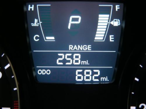 2013 Hyundai Accent HB LOW MILES!!, image 25