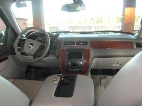 2008 Chevrolet Suburban 2WD 1500 LTZ, US $15,600.00, image 3