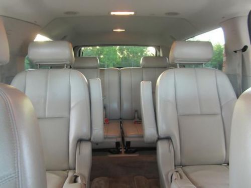 2008 Chevrolet Suburban 2WD 1500 LTZ, US $15,600.00, image 4