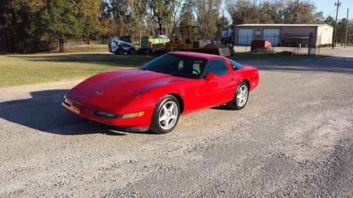 1991 chevrolet red corvette coupe 5.7 with brand new ac and tires. super clean!!