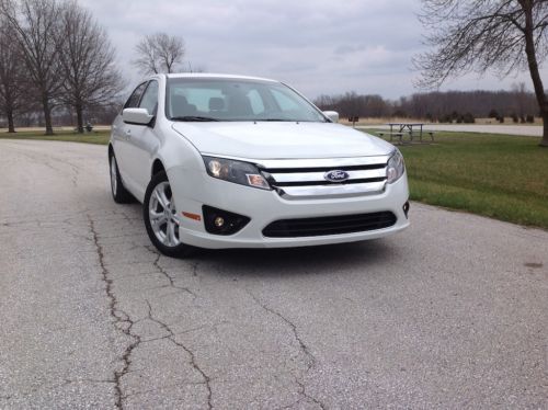 2012 ford fusion se sedan 4-door 2.5l