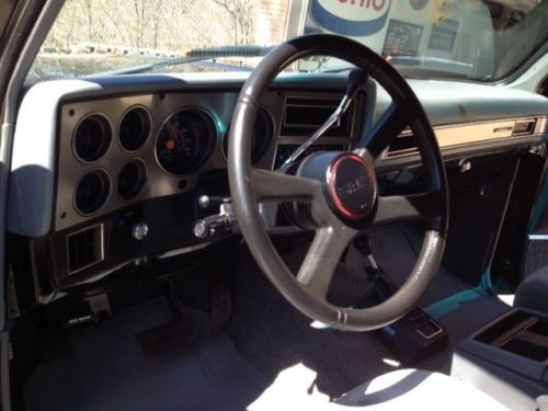 1990 GMC Jimmy - 4 Wheel Drive Impecable condition - GMC version of Blazer, image 19