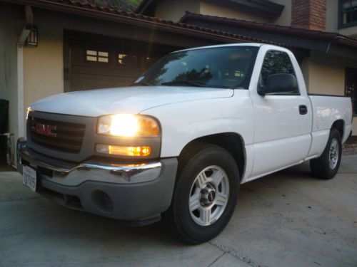 61,465 orig miles. 1 ca. woman owner.short bed. no reserve.like silverado chevy