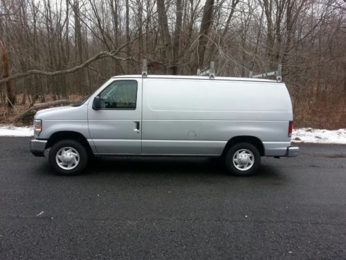 2008 ford e-150 base standard cargo van 3-door 5.4l