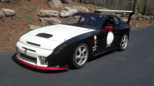 Porsche 944 turbo s race car