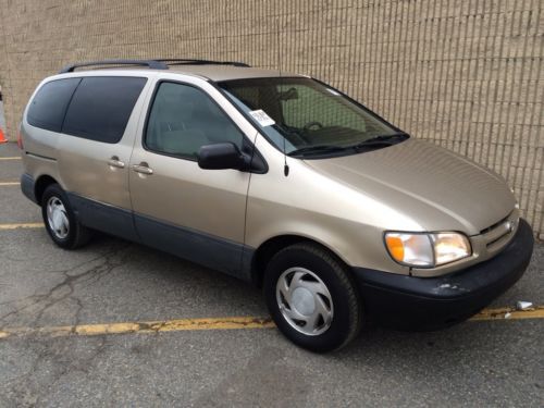 2000 toyota sienna