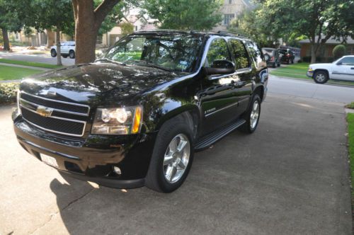 2008 chevrolet tahoe lt2 loaded, low miles, rear dvd, backup camera