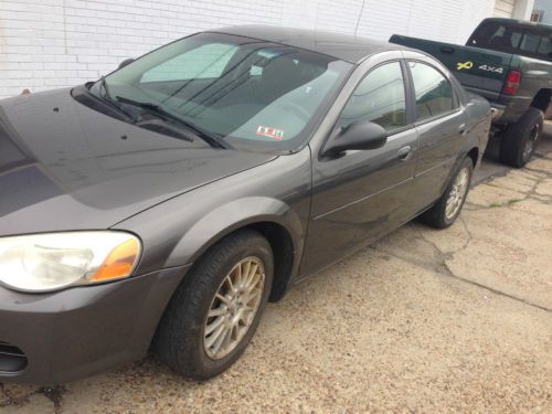 2005 chrysler sebring base sedan 4-door 2.4l