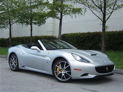 2012 ferrari california 2+2.