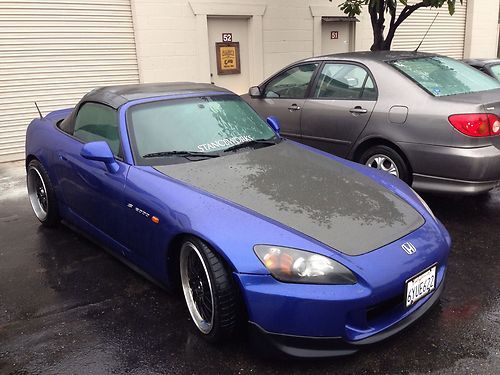 2002 honda s2000 w/ carbon fiber hood and superior sound system!!!