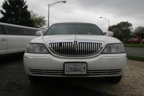 2007 lincoln town car executive l limousine 4-door 4.6l