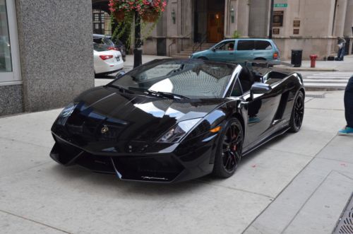 2013 lamborghini gallardo performante.