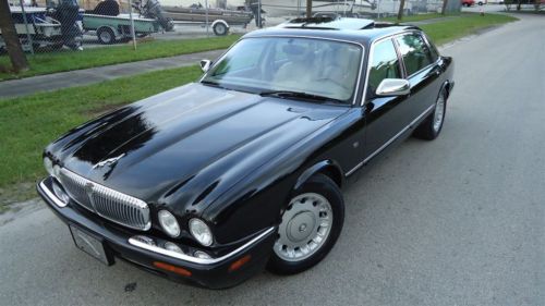 1998 jaguar xj8 vanden plas in excellent condition inside and out no reserve
