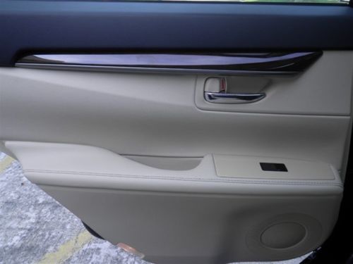 Luxury w/Nav 3.5L Bluetooth Signal mirrors - Turn signal in mirrors Compass, image 15