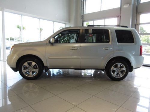 EX-L SUV 3.5L CD Front Wheel Drive Tow Hitch Power Steering 4-Wheel Disc Brakes, image 6