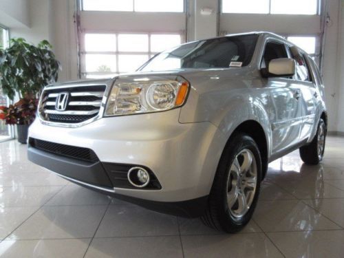 EX-L SUV 3.5L CD Front Wheel Drive Tow Hitch Power Steering 4-Wheel Disc Brakes, image 7